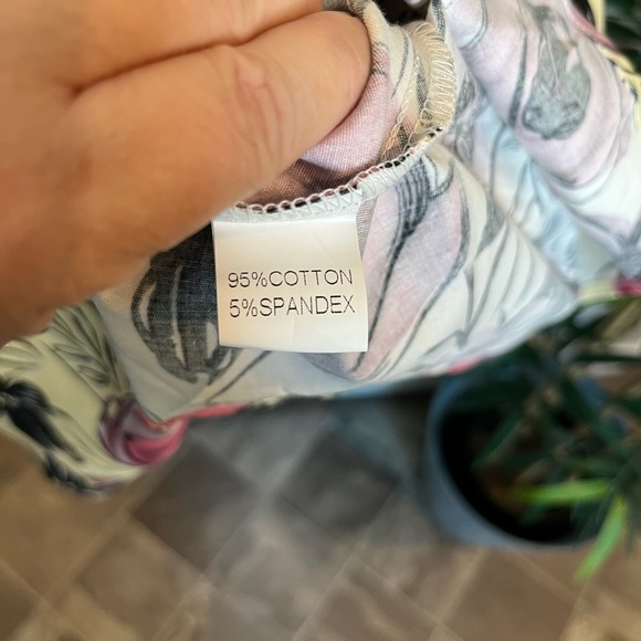 NWOT Retro Sweetheart Neckline Swing Dress in Floral Pattern - Picture 8 of 11